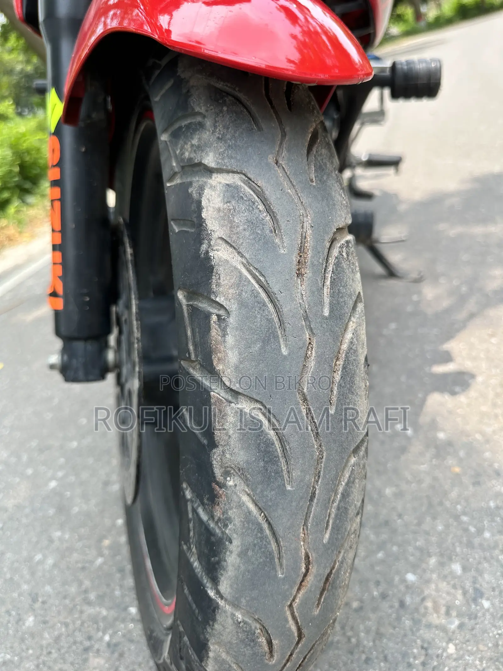 সুজুকি ২০২৩ লাল