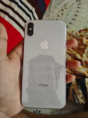 Apple iPhone X 64 GB White