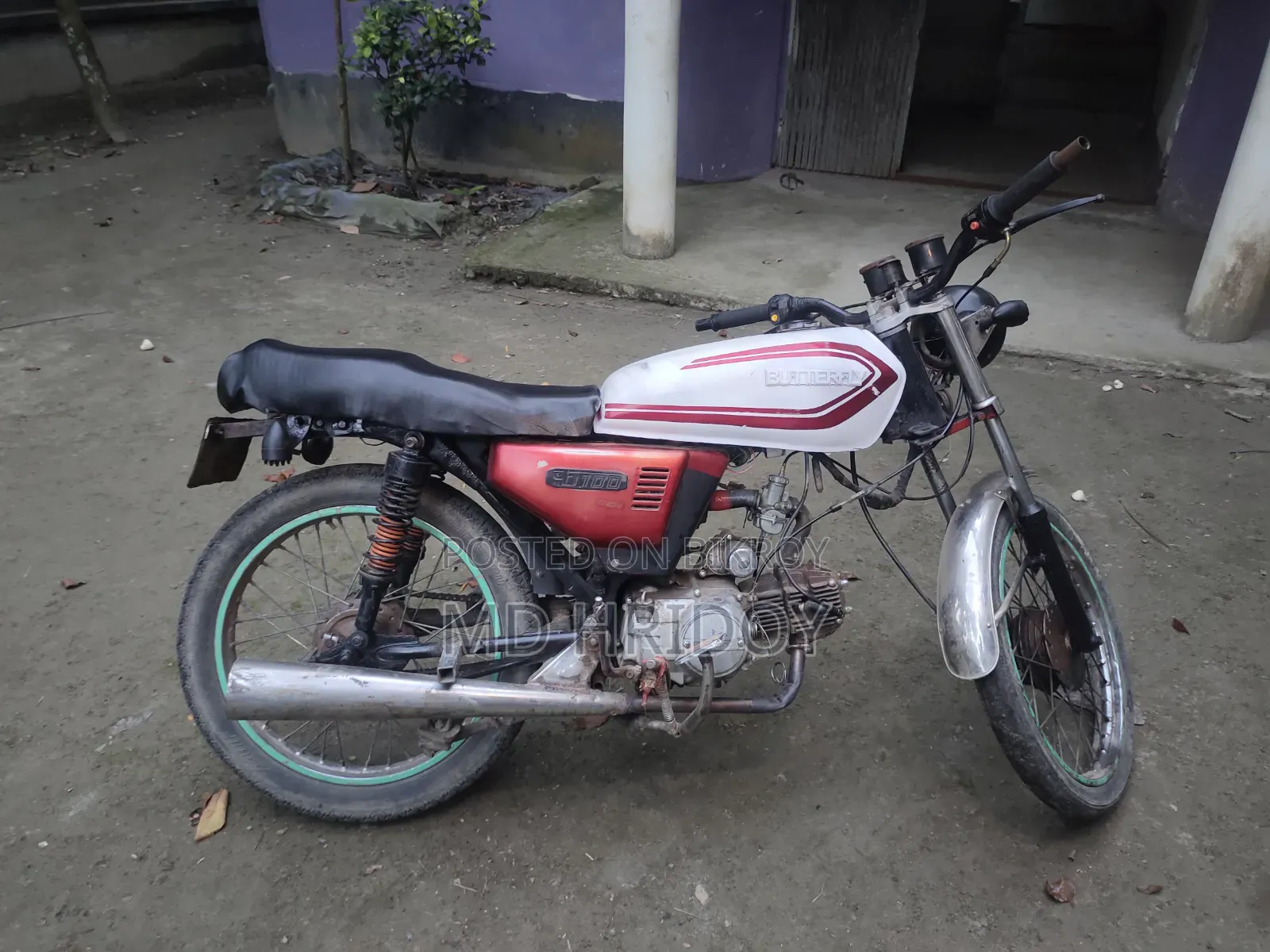 মোটরসাইকেল ২০০৮ লাল