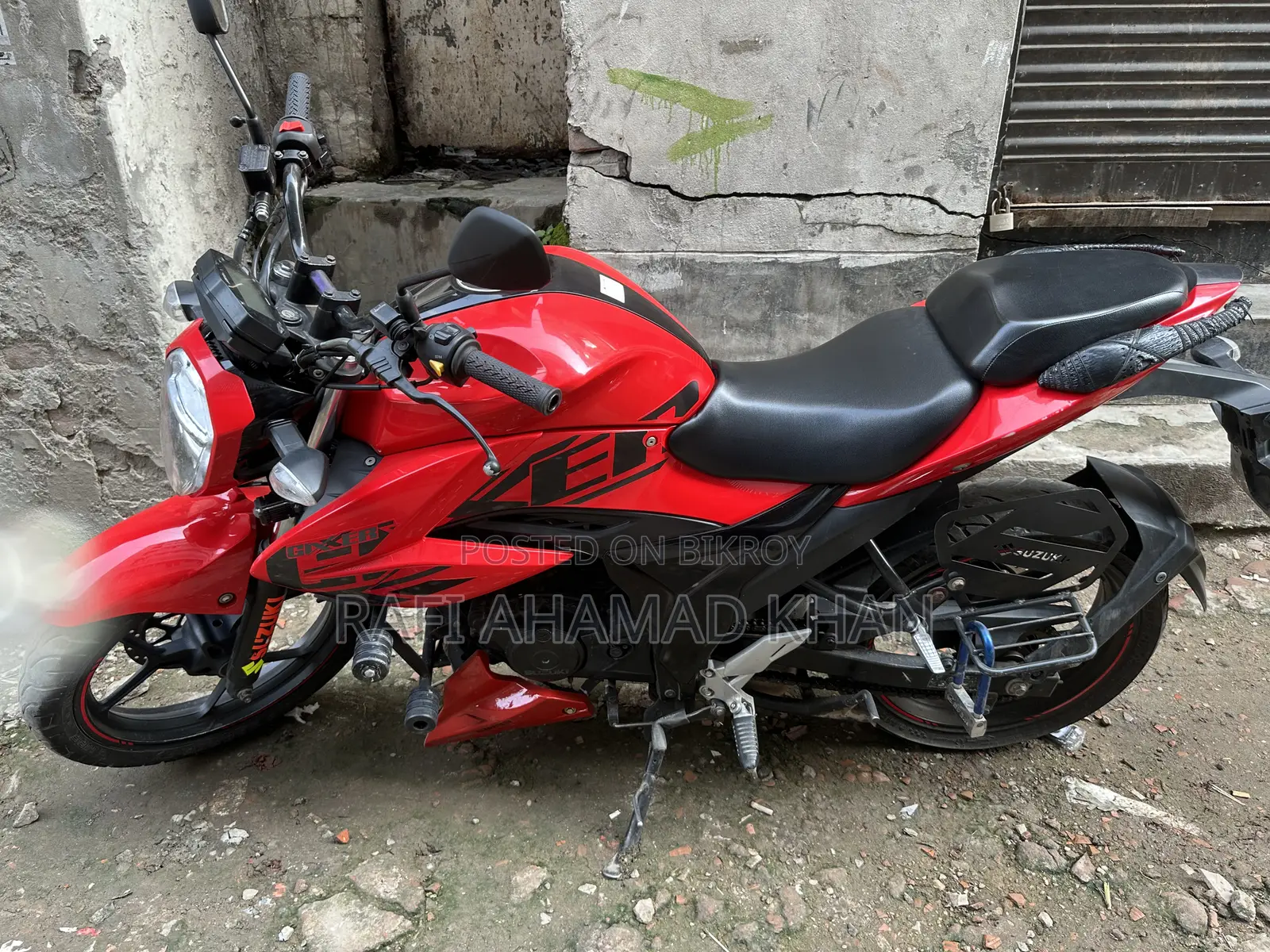 Suzuki 2023 Red