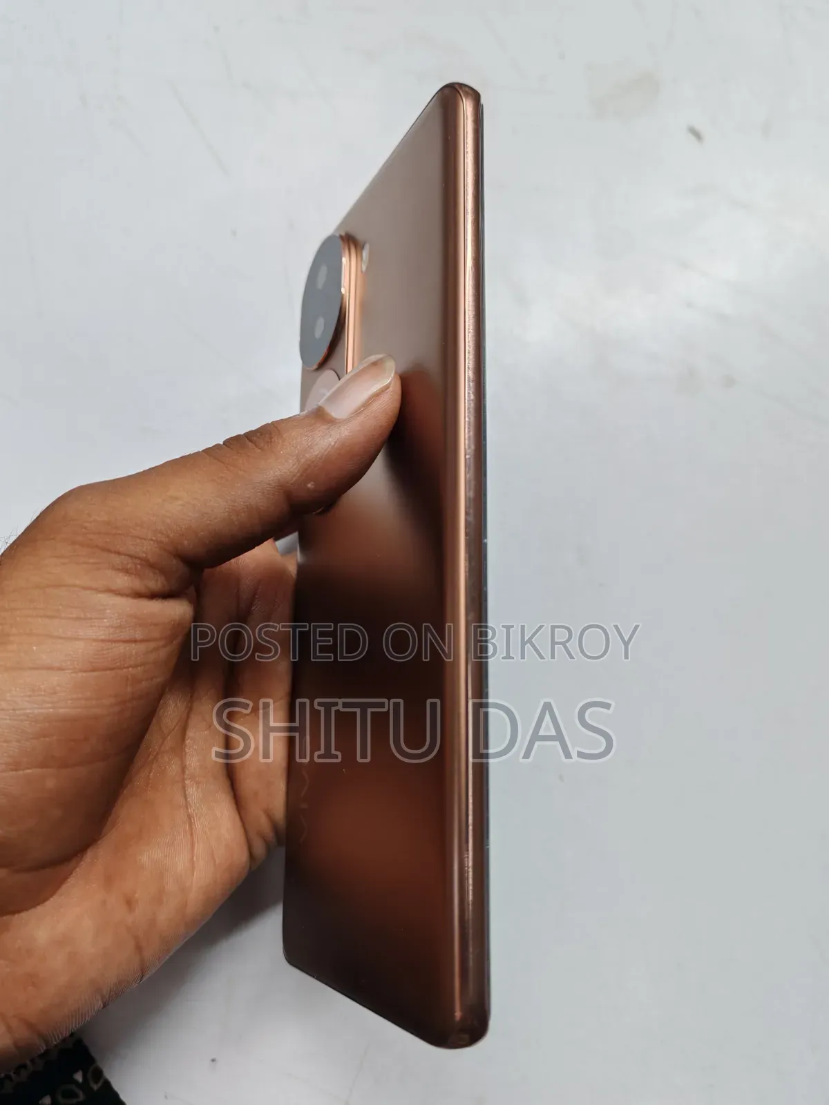 Vivo V40e 128 GB Gold