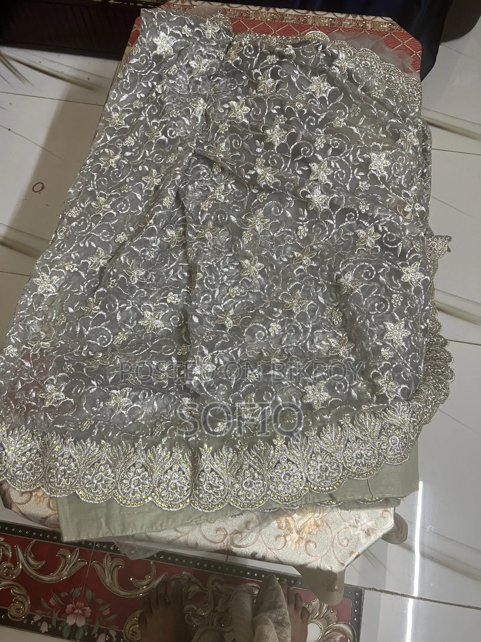 Sari Tisu With Havy Wark