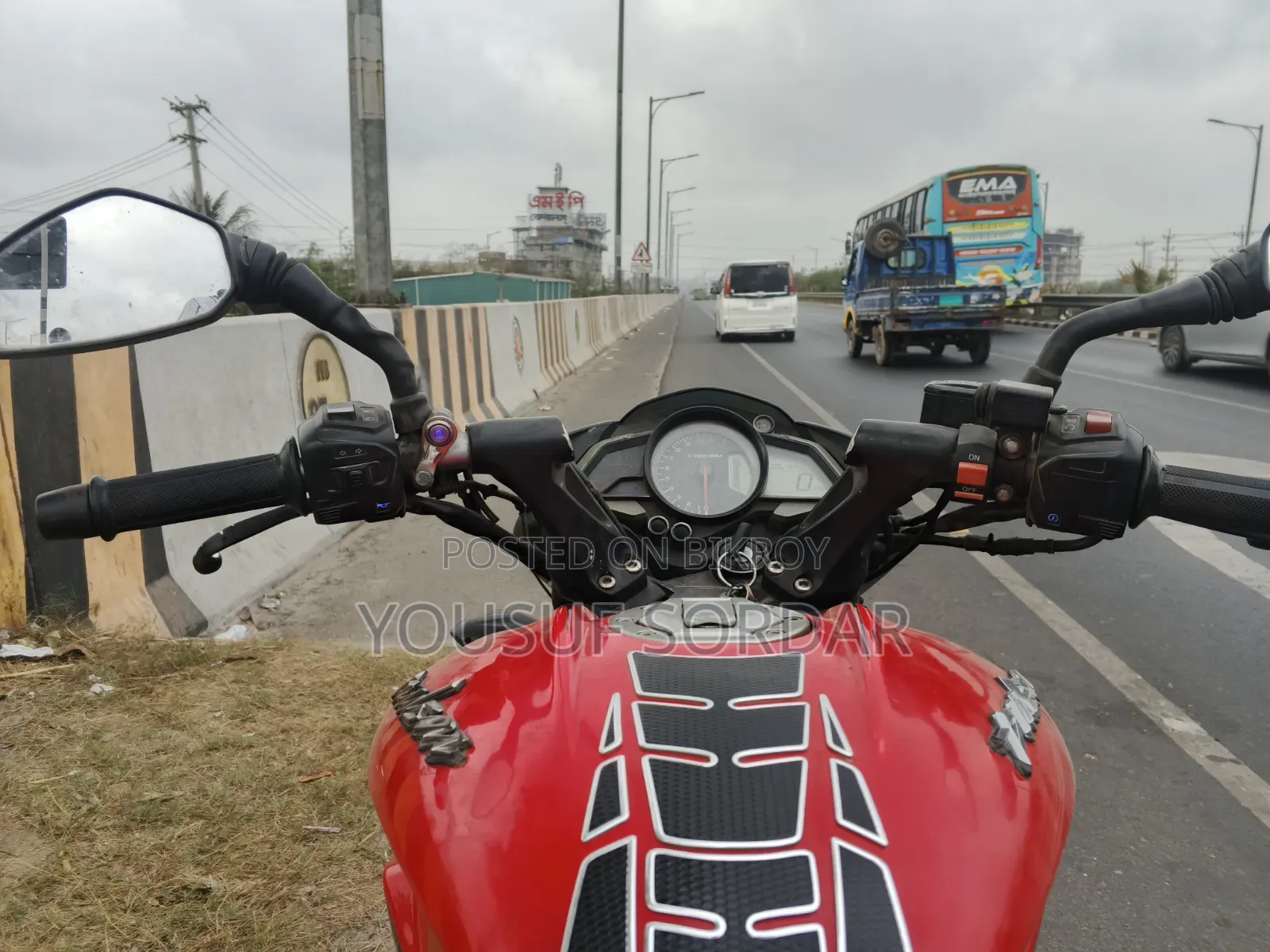 বাজাজ পালসার এনএস ১৬০ ২০১৮ রেড