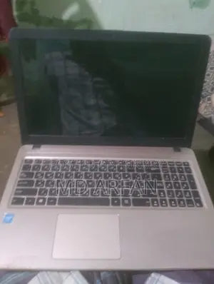 Laptop Asus A42JK 4GB Intel Celeron SSD 128GB