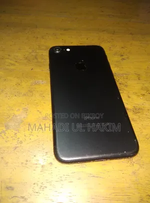 Apple iPhone 7 32 GB Black