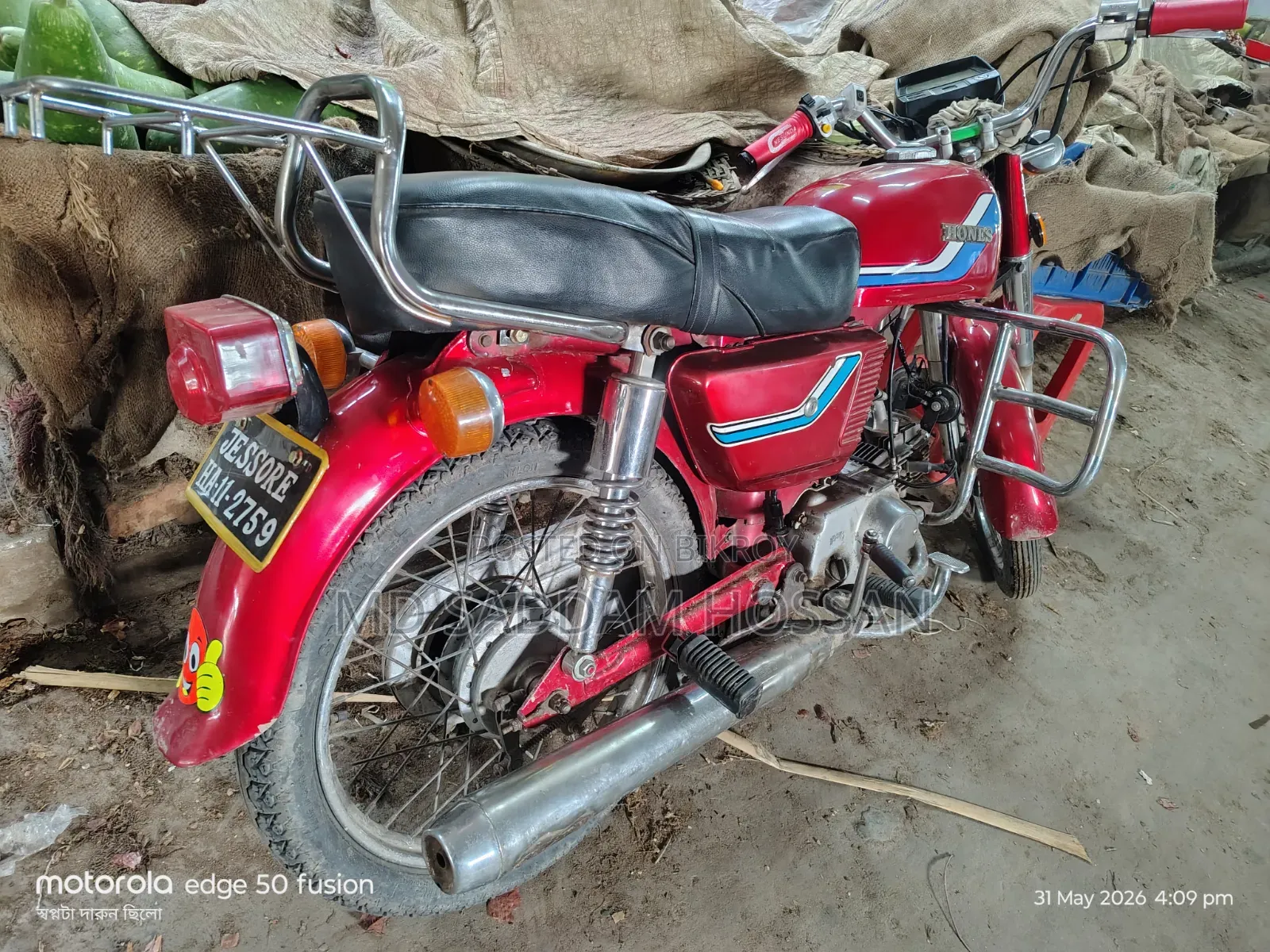 Honda 2000 Red