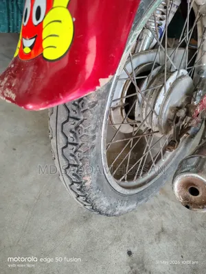 Honda 2000 Red