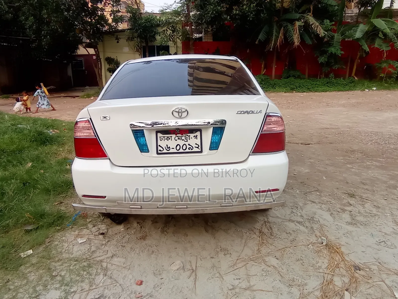 Toyota Corolla 2000 White