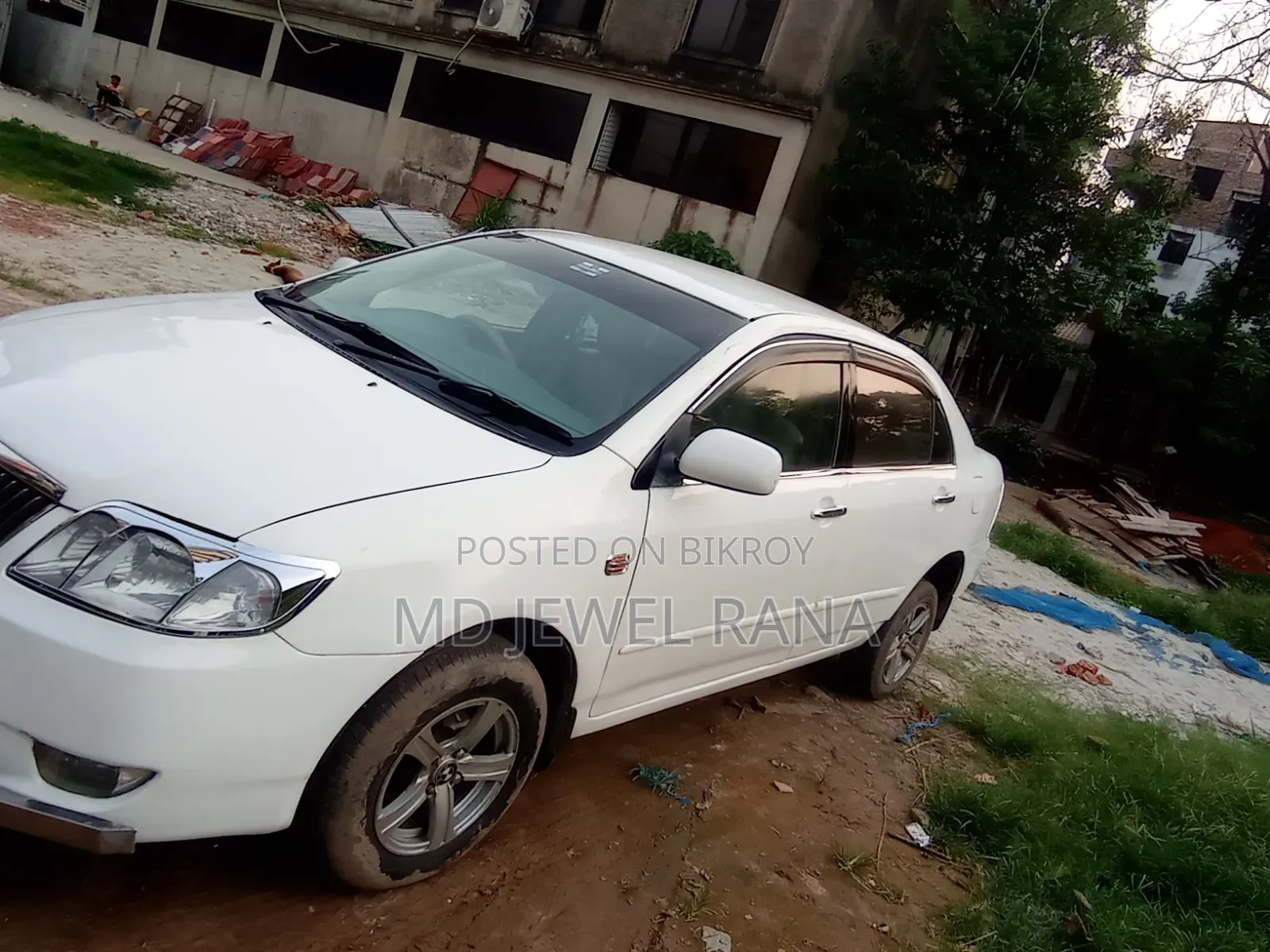 Toyota Corolla 2000 White