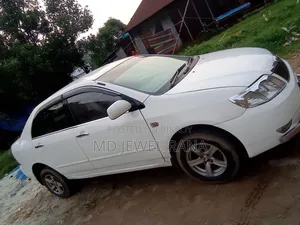 Toyota Corolla 2000 White