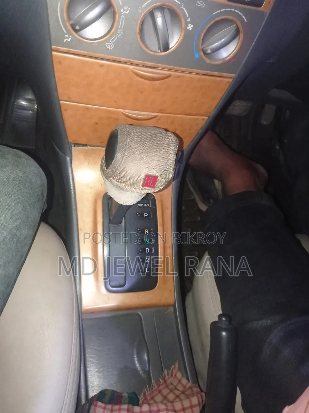 Toyota Corolla 2000 White
