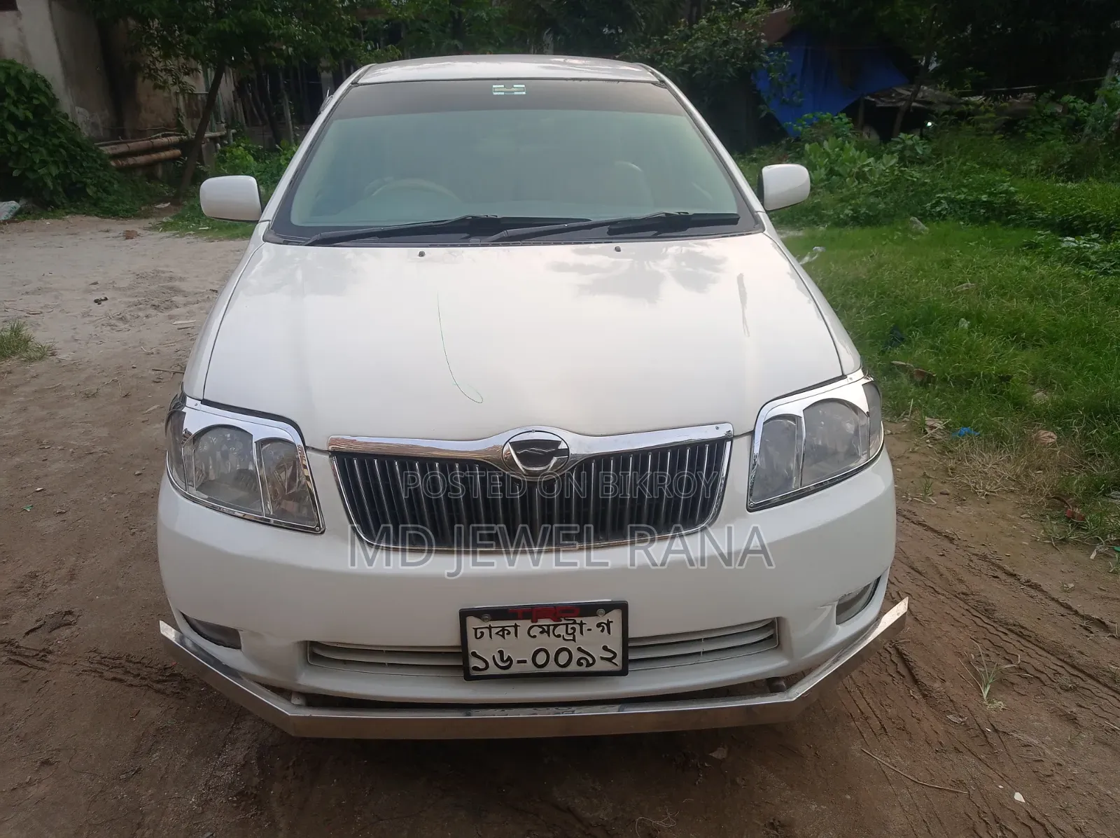 Toyota Corolla 2000 White
