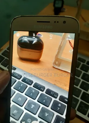 Samsung Galaxy J2 8 GB Gold