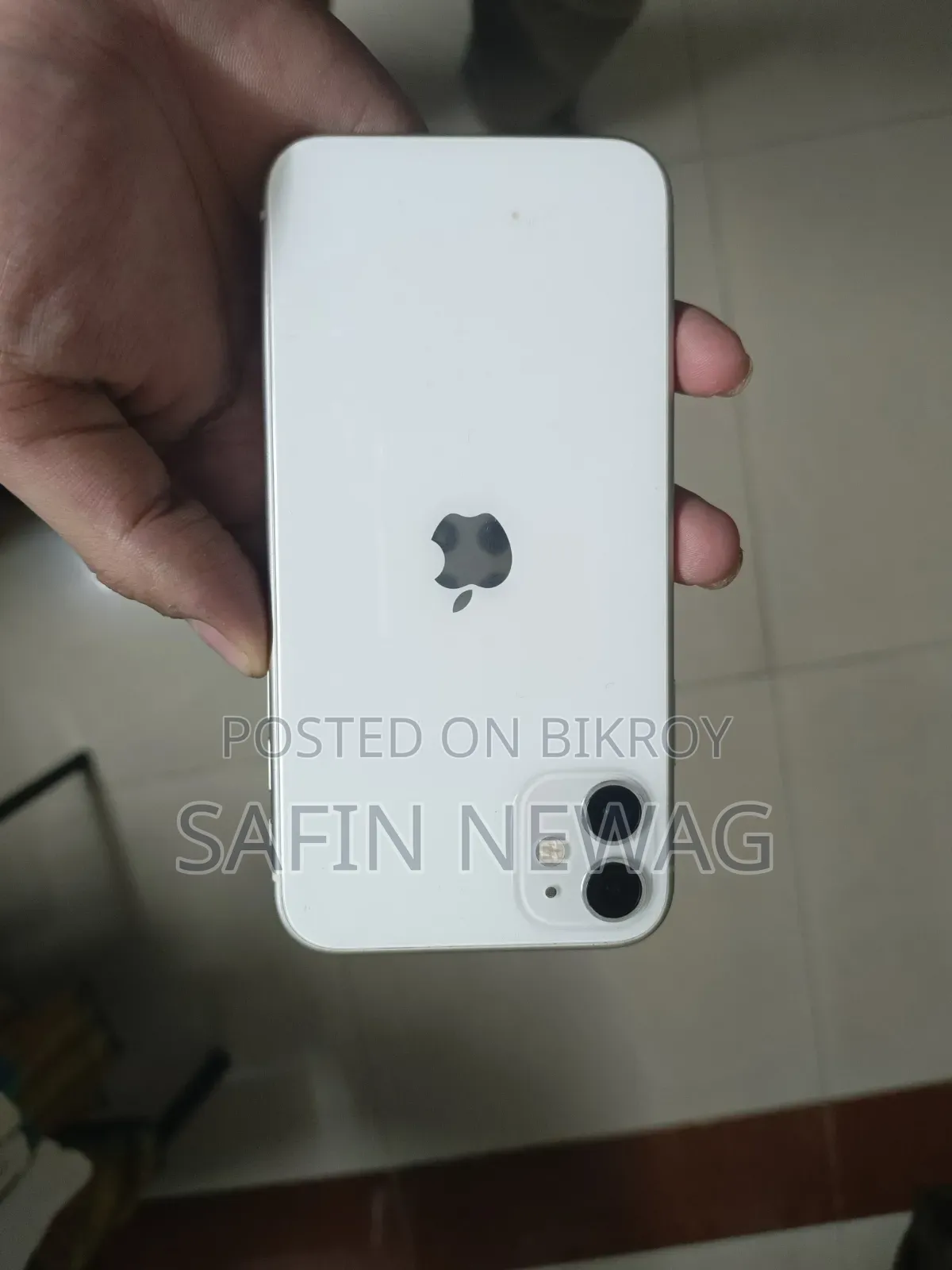 অ্যাপল আইফোন ১১ ৬৪ জিবি হোয়াইট