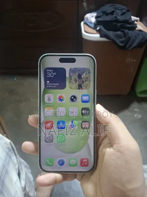 Apple iPhone 15 256 GB Green