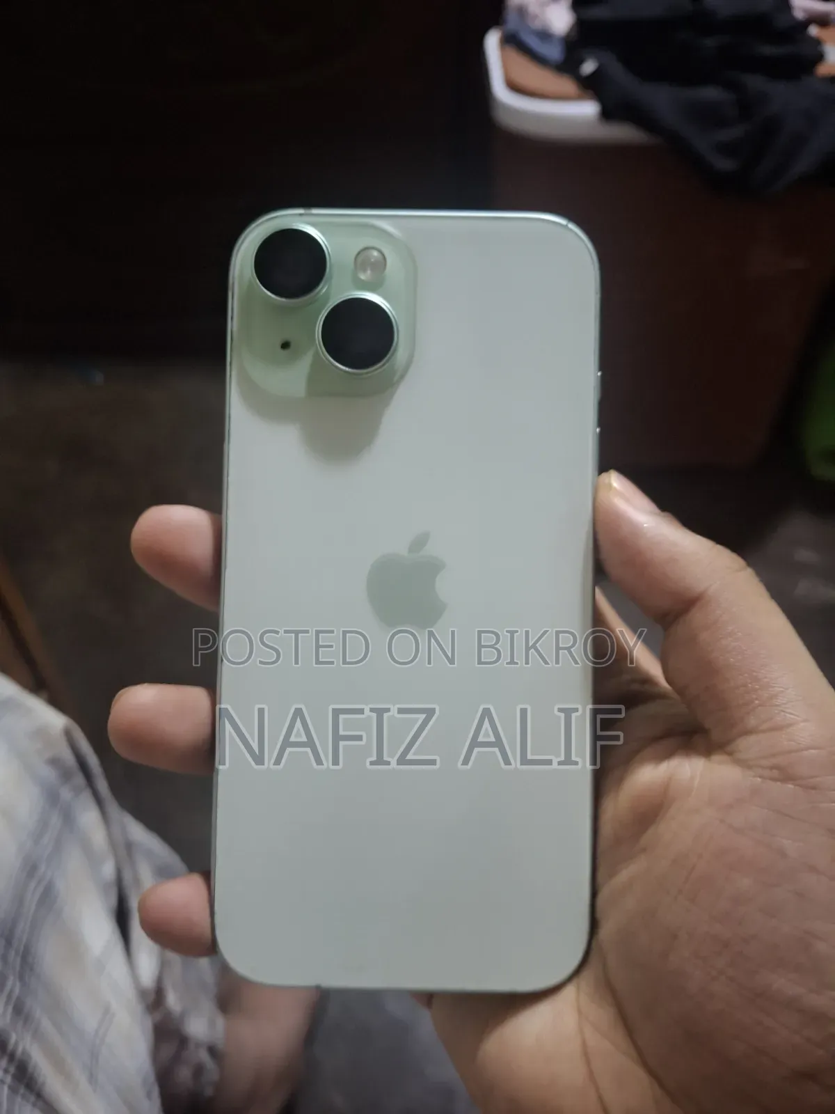 Apple iPhone 15 256 GB Green