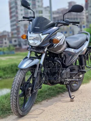 সুজুকি হায়াতে ২০১৯ সিলভার