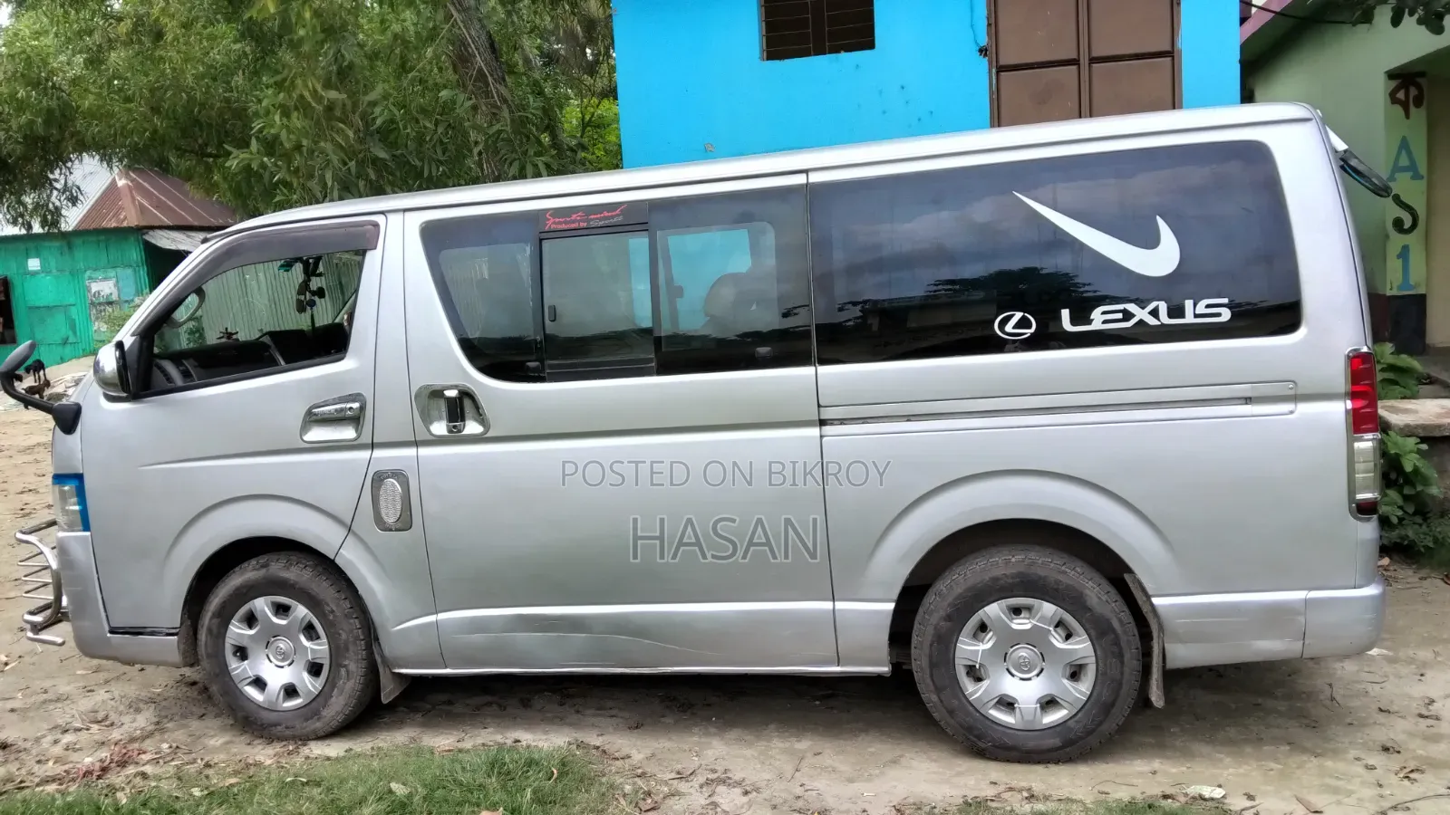 Toyota HiAce 2009 Silver