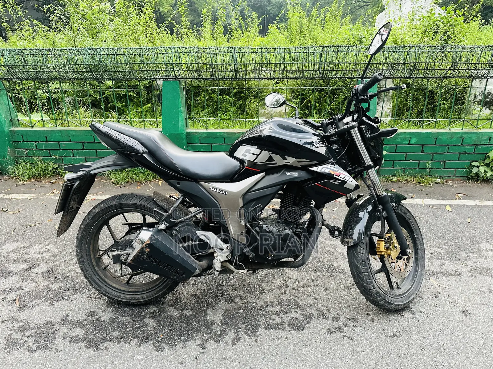 Suzuki Gixxer Monotone 2021 Black