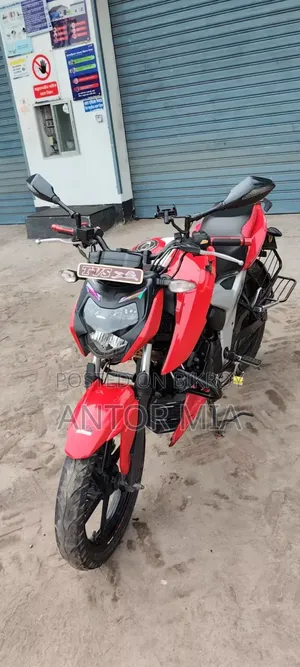 TVS Apache 160 4V 2021 Red