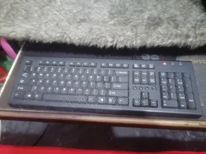 Desktop Computer Dell 8GB Intel Core I3 HDD+SSD 500GB