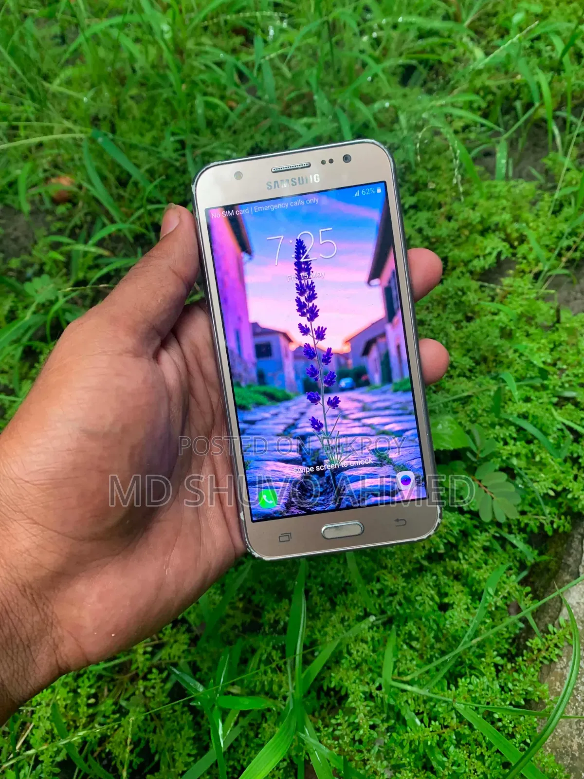 Samsung Galaxy J5 8 GB Gold