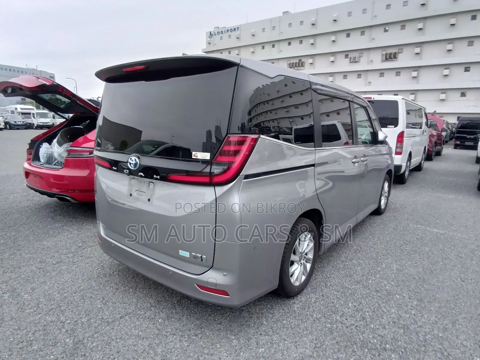 Toyota Noah 2023 Silver