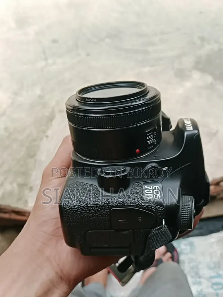Absolutely fresh with two lenses, price 45000, slightly negotiable