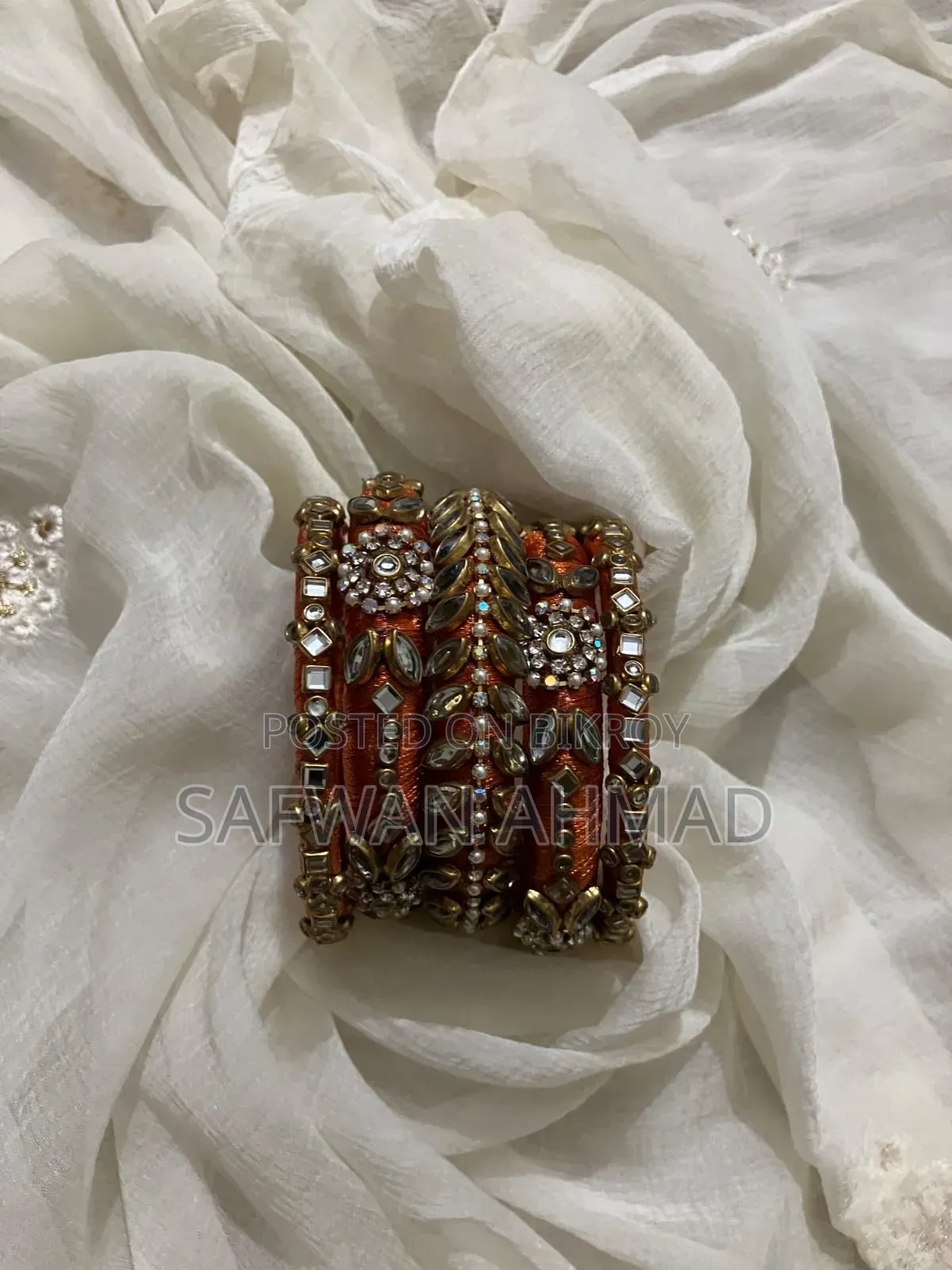 হ্যান্ডমেড চুড়ি সেট
