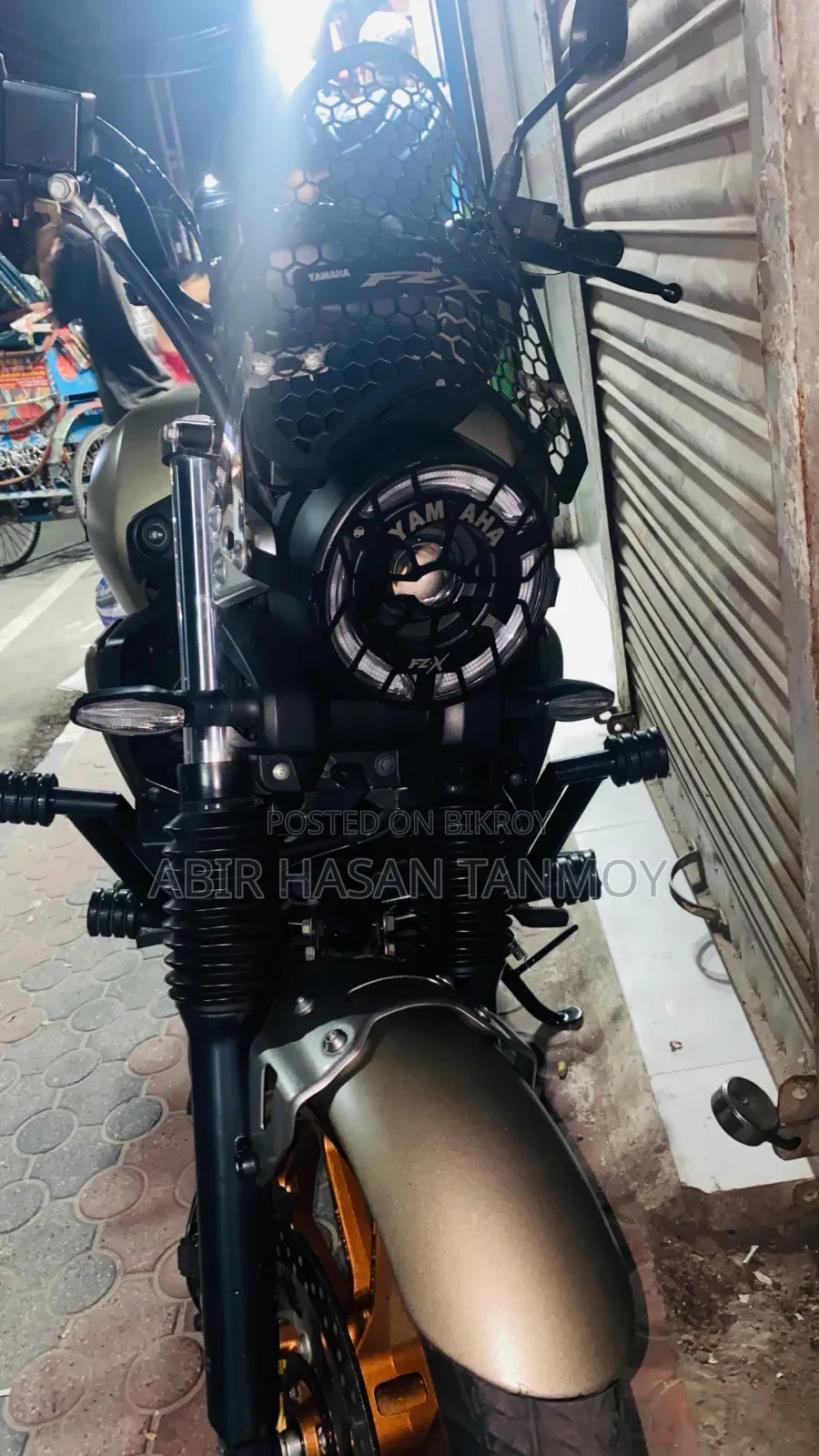 Yamaha FZ 2025 Gold