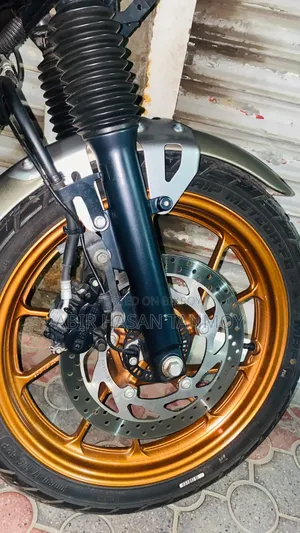 Yamaha FZ 2025 Gold
