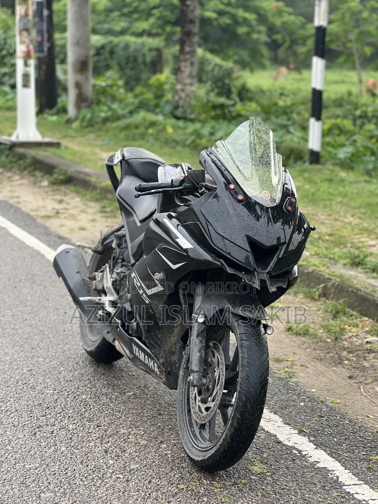 ইয়ামাহা আর১ ২০২১ গ্রে