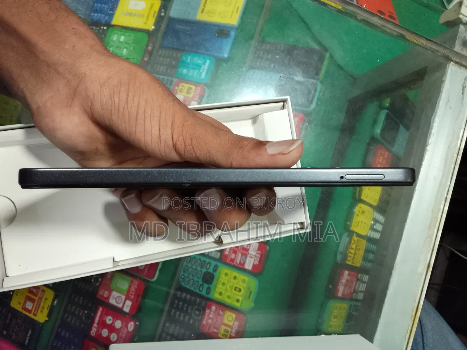New Infinix Hot 60i 128 GB Black