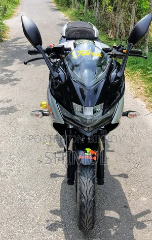 Suzuki Gixxer SF 2022 White