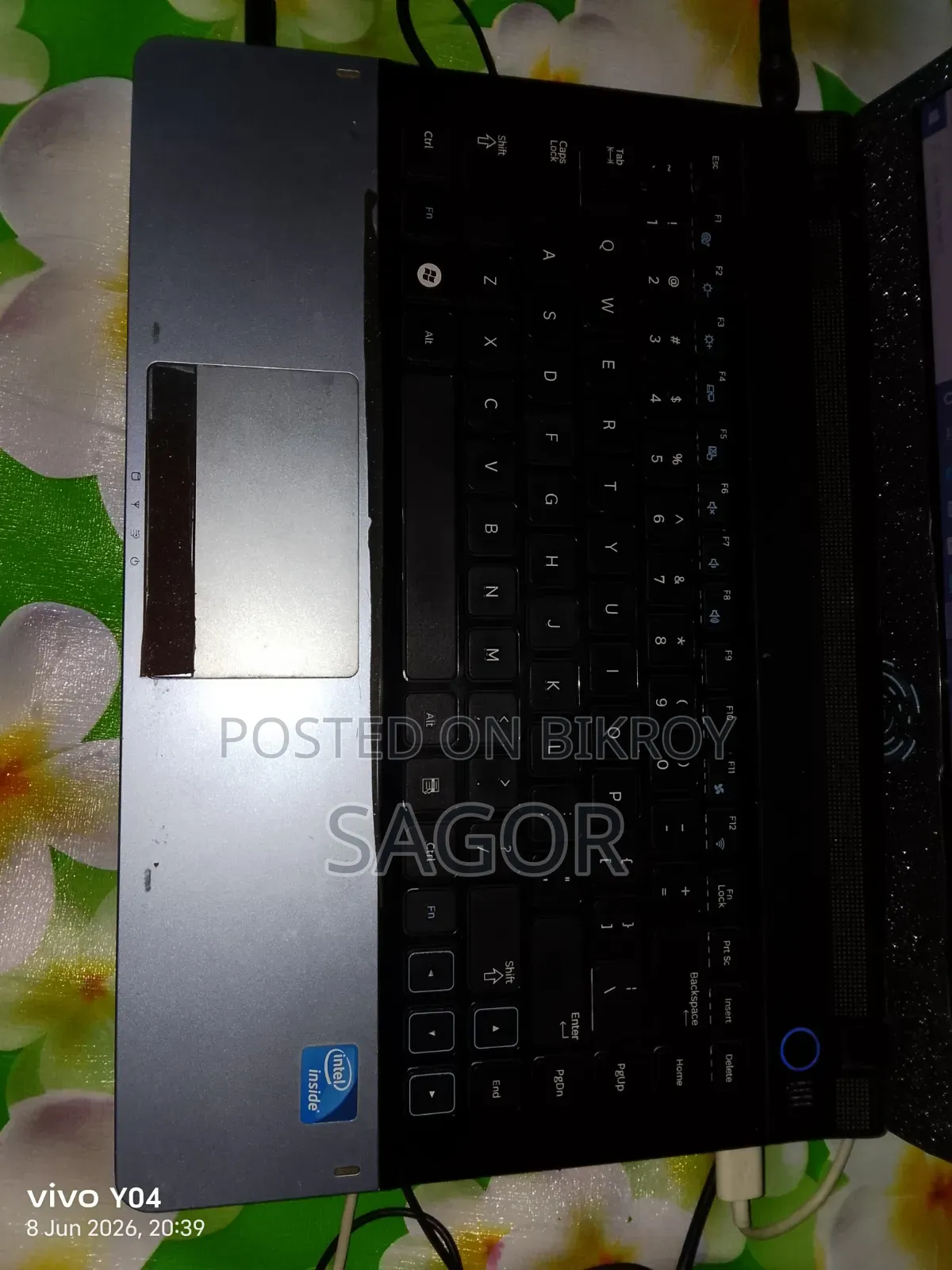 ল্যাপটপ স্যামসাং এনপি৩০০ই৪এক্স ৪জিবি ইন্টেল এসএসডি ১২৮জিবি