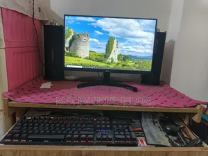 Desktop Computer Asus 8GB AMD Ryzen 3 SSD 512GB