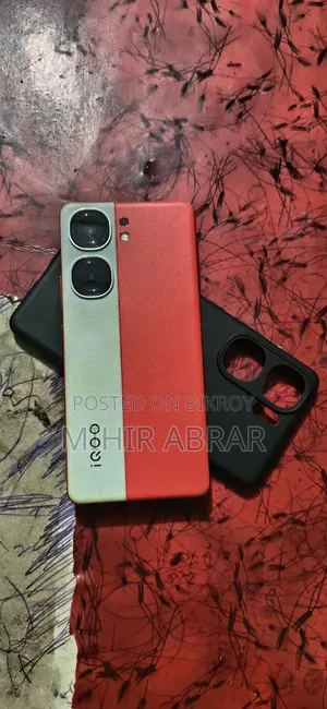 Vivo iQOO 256 GB Red