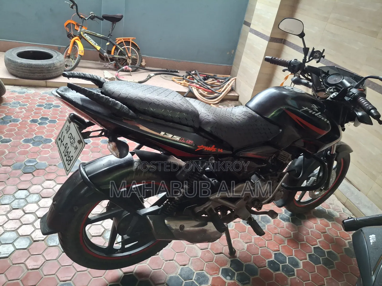 Bajaj Pulsar 135 LS 2012 Black