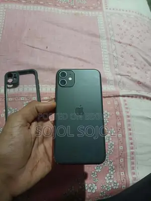 Apple iPhone 11 64 GB Black