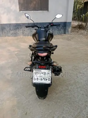 ইয়ামাহা এফজেড ২০২২ ব্ল্যাক