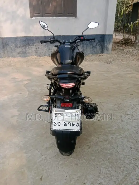 ইয়ামাহা এফজেড ২০২২ ব্ল্যাক