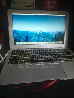 Laptop Apple MacBook Air 2011 2GB Intel Core I5 SSD 128GB