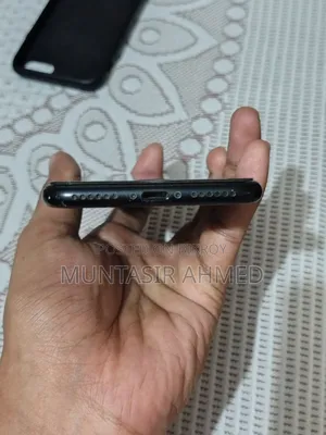 Apple iPhone 7 32 GB Black