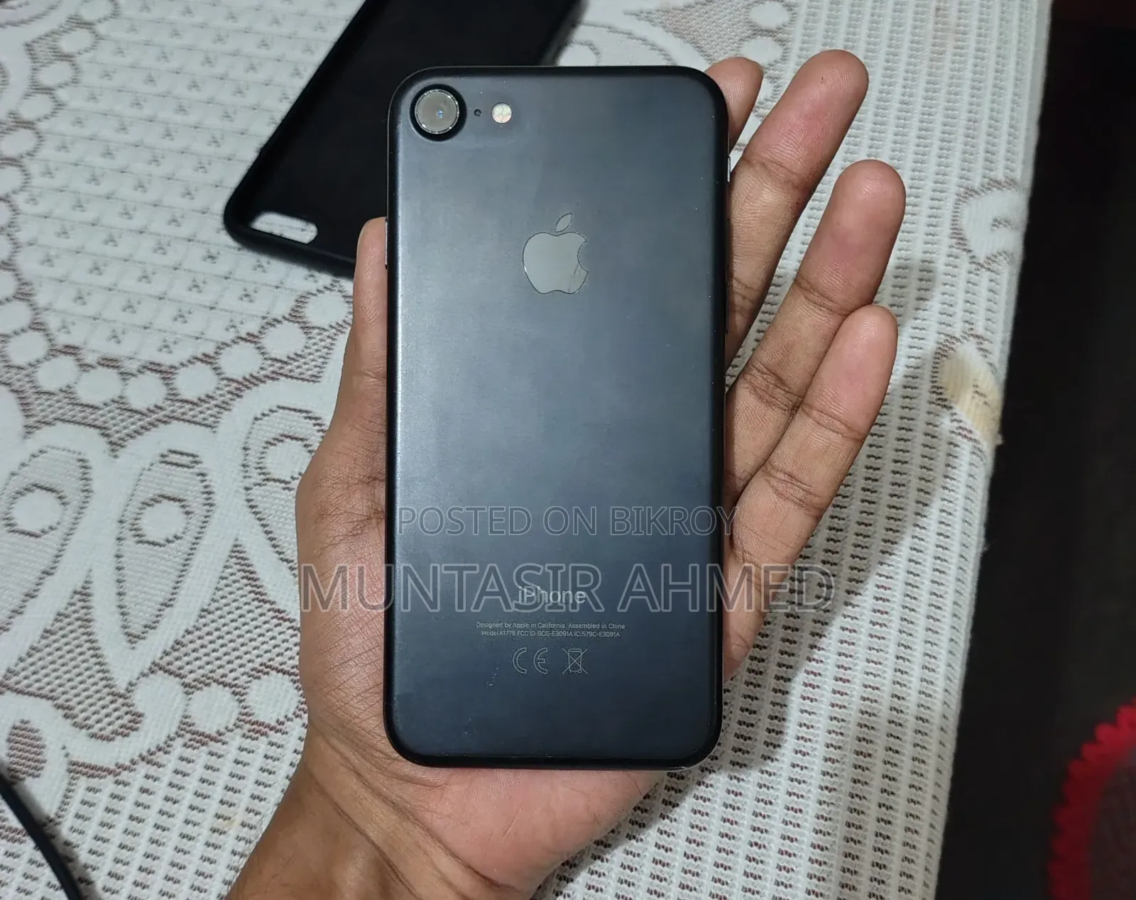 Apple iPhone 7 32 GB Black