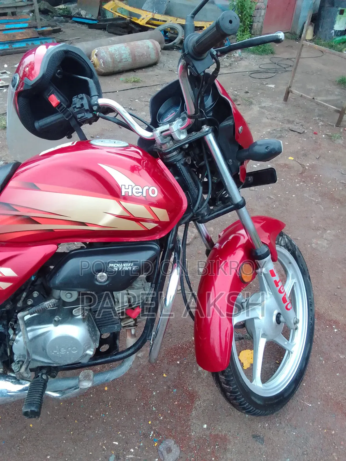 হিরো এইচএফ ডিলাক্স ২০১৮ রেড