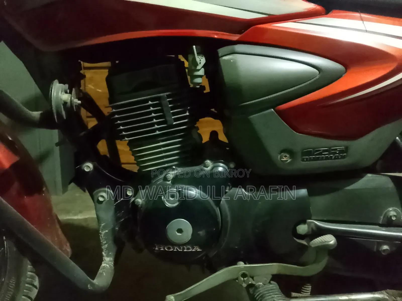 Honda CB 2016 Red