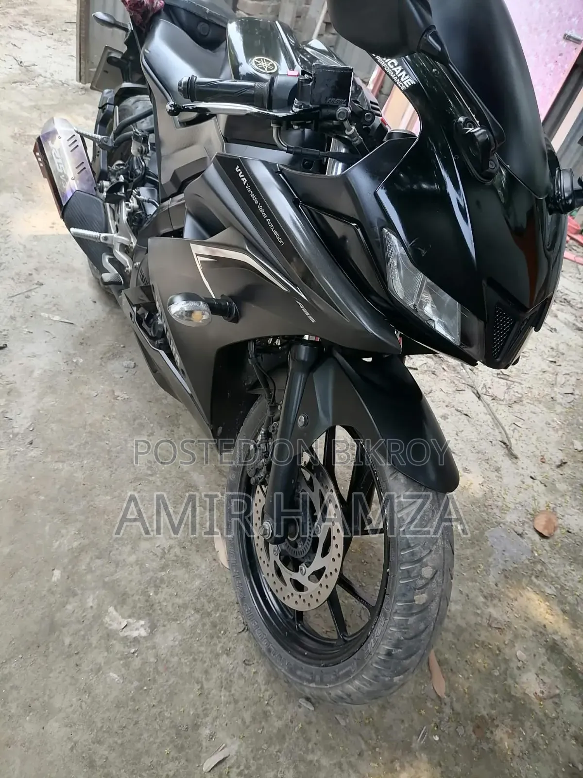Yamaha 2019 Black