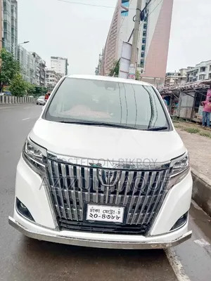 Toyota Esquire ২০১৭ হোয়াইট