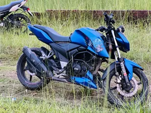 TVS Apache 160 4V 2021 Blue