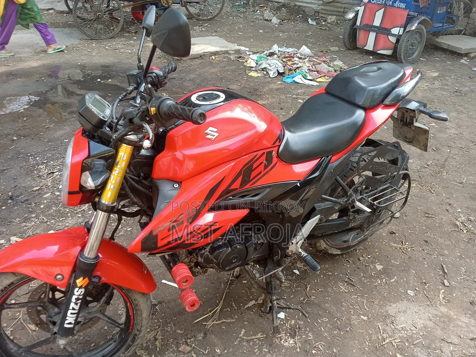 Suzuki 2022 Red